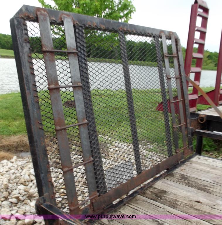 image for item C2090 2003 PJ 7712G 12' utility trailer