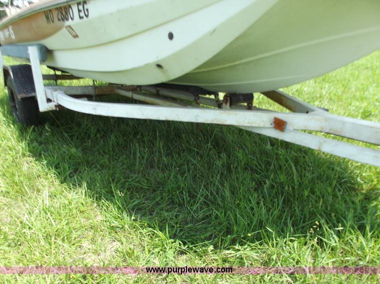 image for item C2115 1977 Terry ABF 15' bass boat