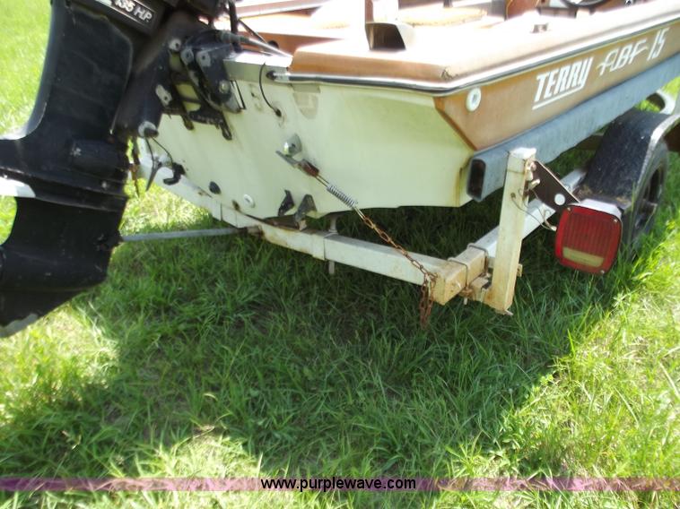 image for item C2115 1977 Terry ABF 15' bass boat