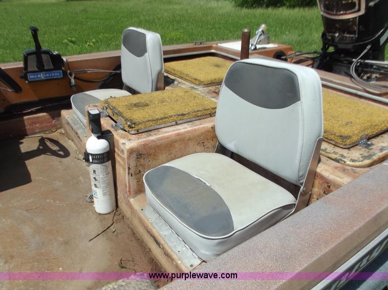 image for item C2115 1977 Terry ABF 15' bass boat