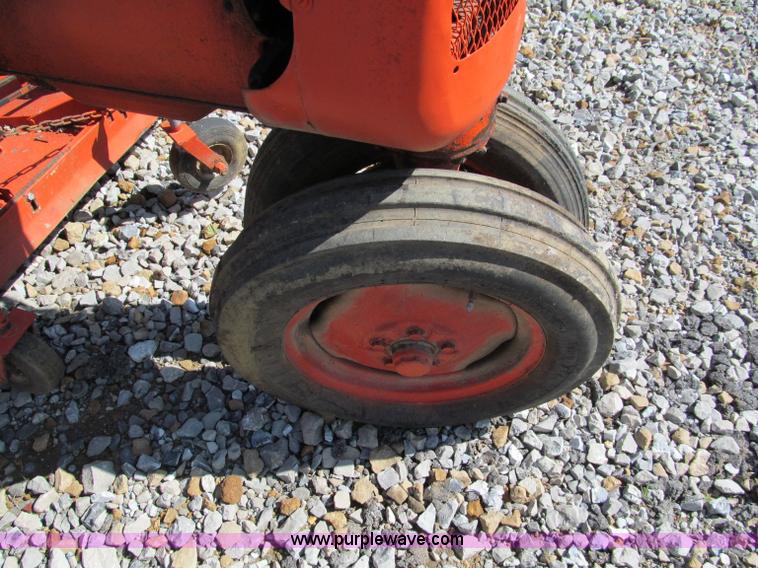 image for item C2128 Allis-Chalmers C tractor