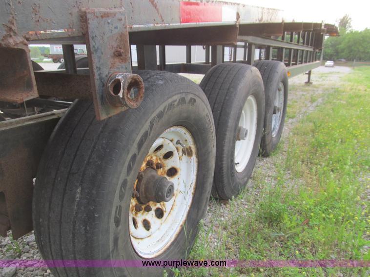 image for item D3131 2000 Kaufman W53 triple axle three car hauler