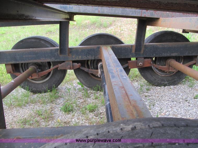 image for item D3131 2000 Kaufman W53 triple axle three car hauler