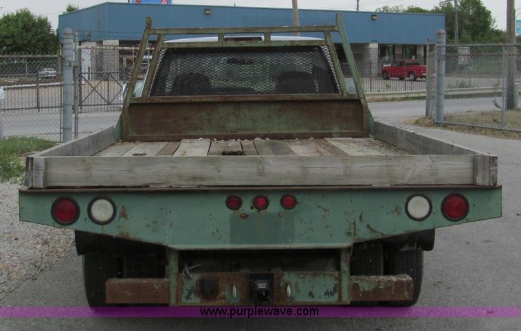 image for item D3205 1995 Chevrolet 3500 flatbed truck