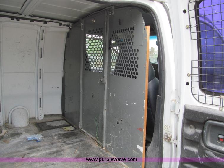 image for item D3216 1999 Chevrolet 2500 van