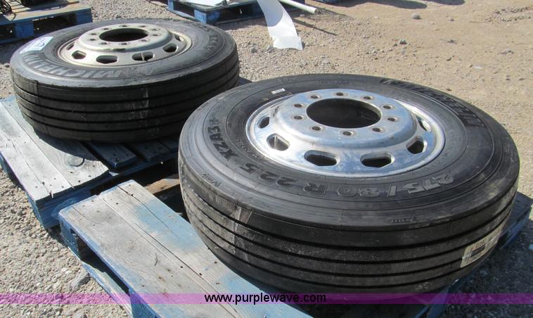 image for item D3258 (2) 275/80R22.5 steer tires