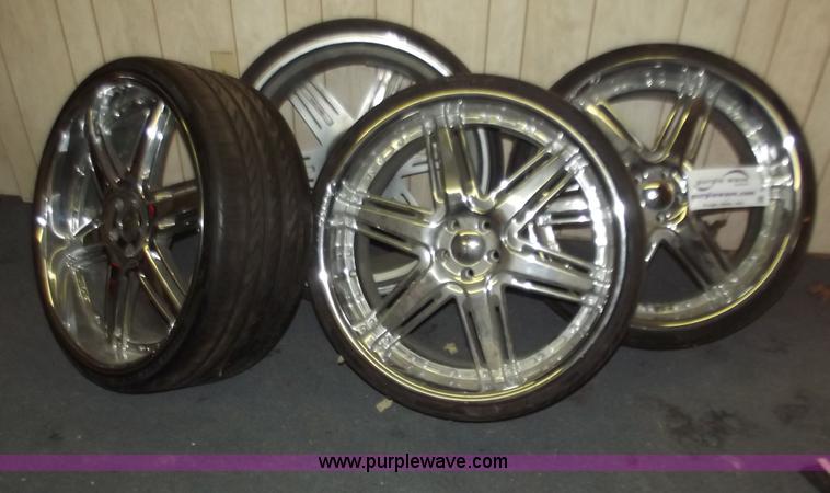 image for item D3553 (4) wheels and tires
