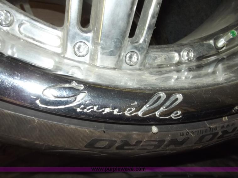 image for item D3553 (4) wheels and tires