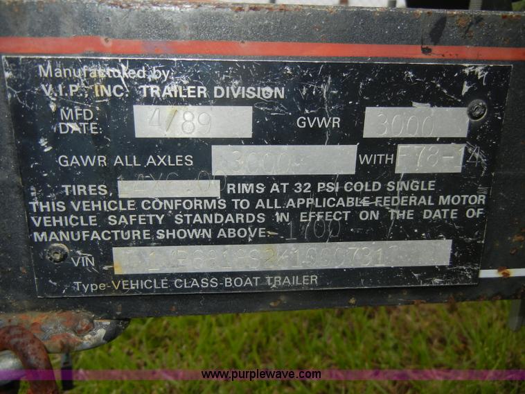 image for item D4059 1989 Vision VIP 1700 boat with trailer