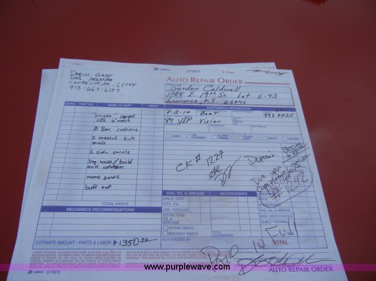 image for item D4059 1989 Vision VIP 1700 boat with trailer