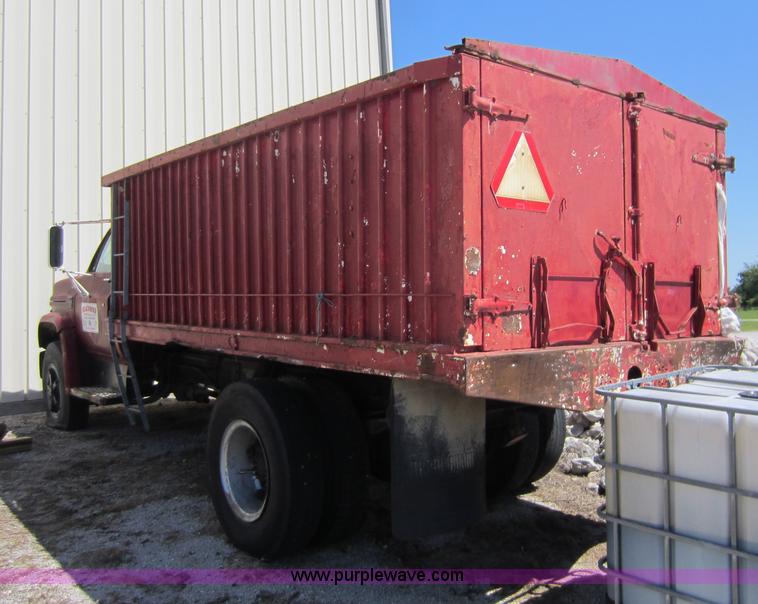 image for item D5517 1975 Chevrolet C65 dump truck