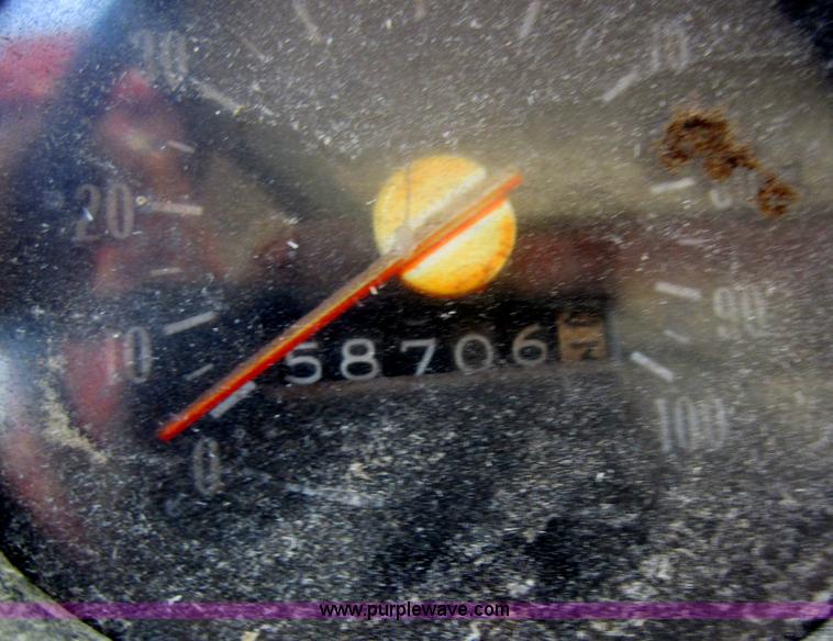 image for item D5517 1975 Chevrolet C65 dump truck