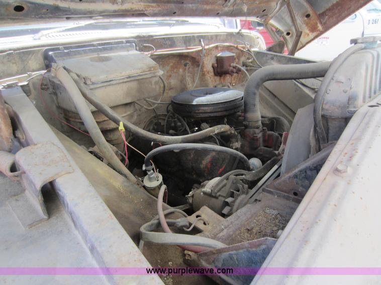 image for item D5518 1965 GMC 4000 dump truck