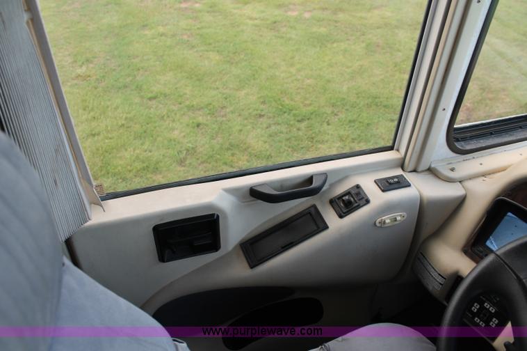 image for item D7898 1998 Newmar Mountain Aire RV camper