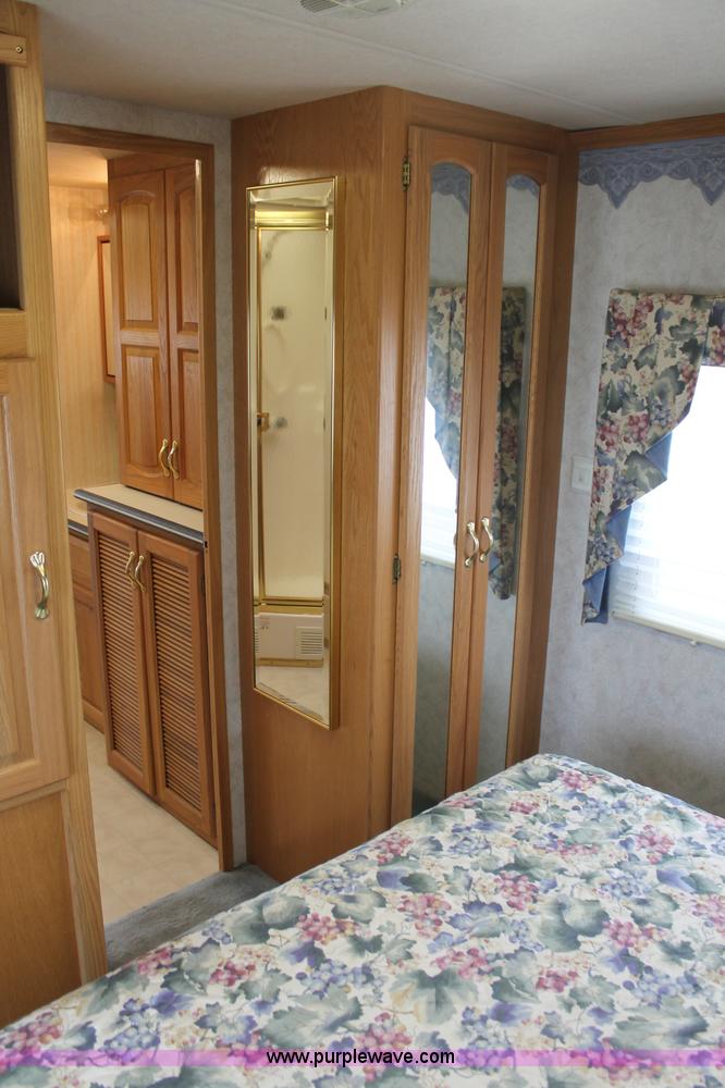 image for item D7898 1998 Newmar Mountain Aire RV camper