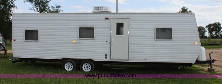 image for item D7997 2005 Gulfstream Cavalier camper