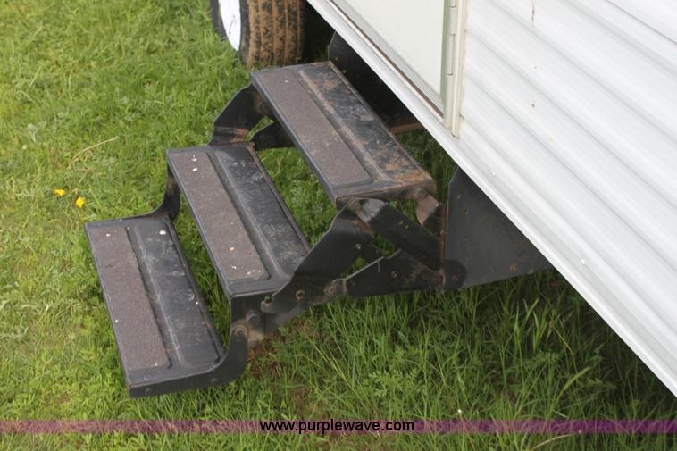 image for item D7997 2005 Gulfstream Cavalier camper