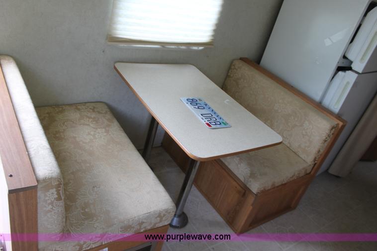 image for item D7997 2005 Gulfstream Cavalier camper