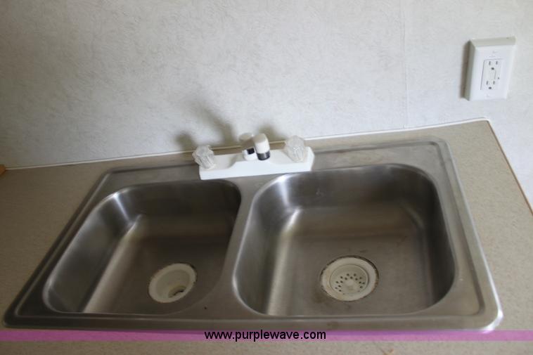 image for item D7997 2005 Gulfstream Cavalier camper