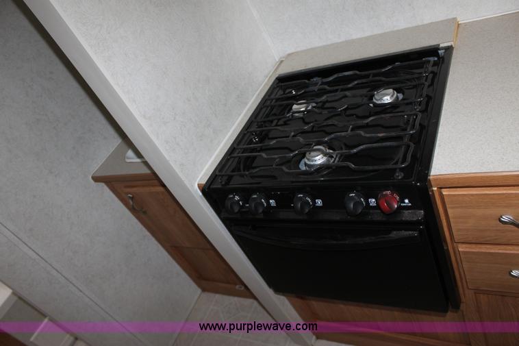 image for item D7997 2005 Gulfstream Cavalier camper