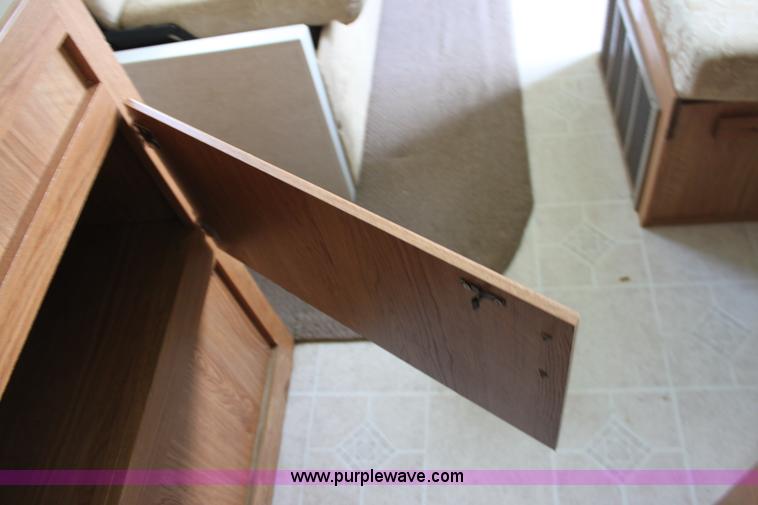 image for item D7997 2005 Gulfstream Cavalier camper