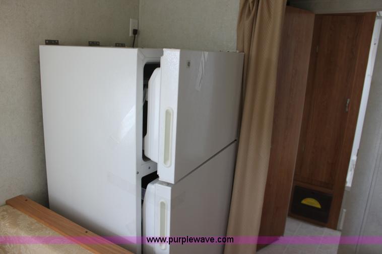 image for item D7997 2005 Gulfstream Cavalier camper