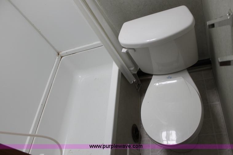 image for item D7997 2005 Gulfstream Cavalier camper