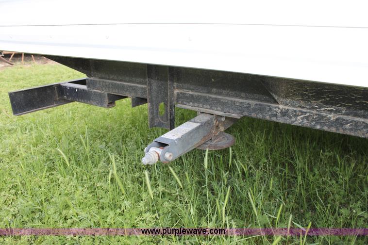 image for item D7997 2005 Gulfstream Cavalier camper