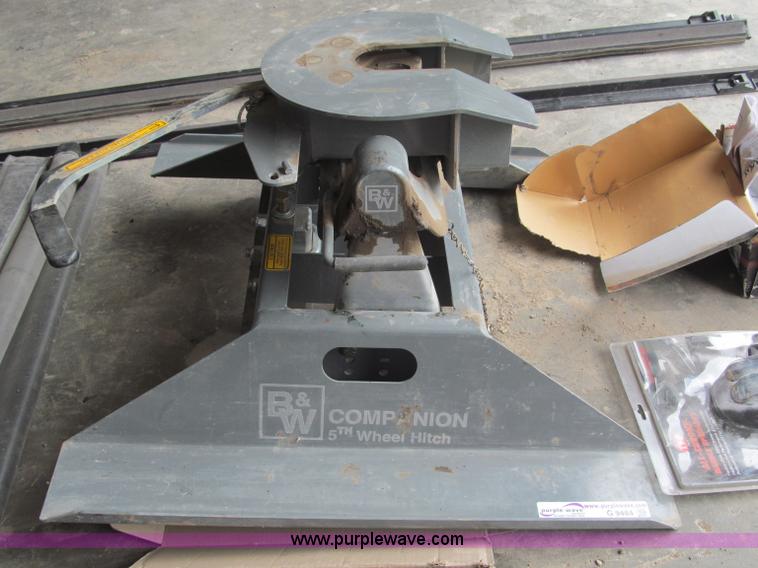 image for item G9484 Assorted automotive parts