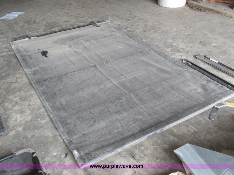 image for item G9484 Assorted automotive parts