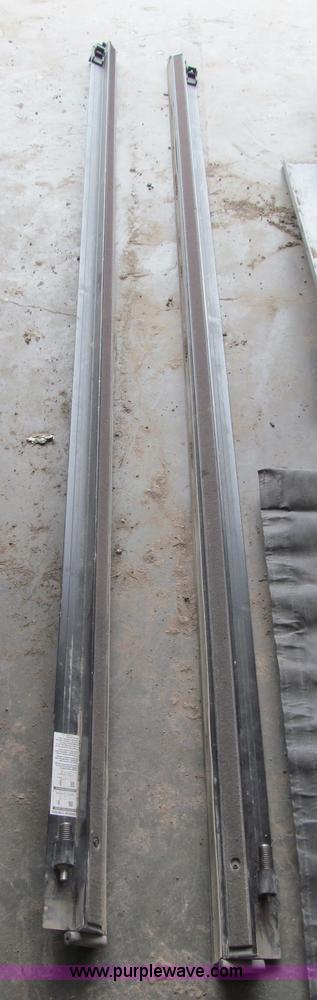 image for item G9484 Assorted automotive parts