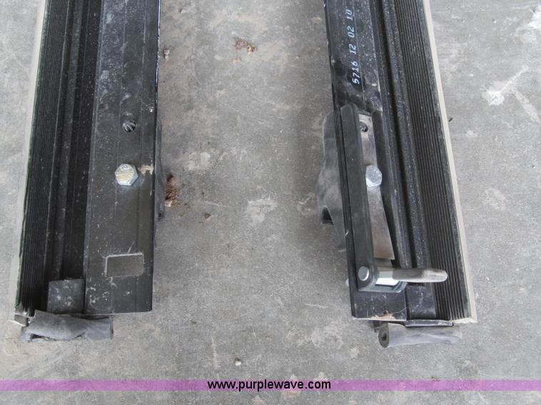 image for item G9484 Assorted automotive parts