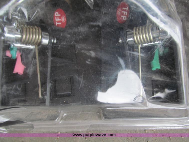 image for item G9484 Assorted automotive parts