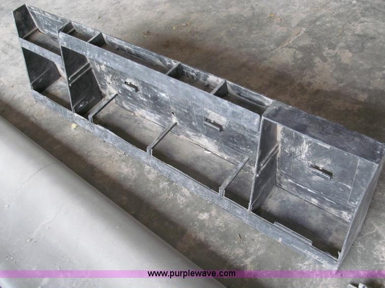 image for item G9484 Assorted automotive parts