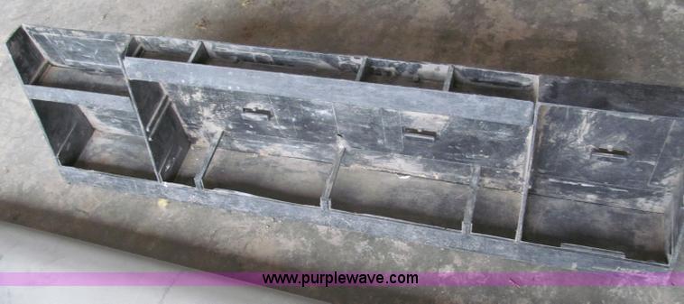 image for item G9484 Assorted automotive parts