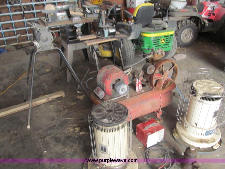 image for item G9485 Assorted tools and kerosene heaters