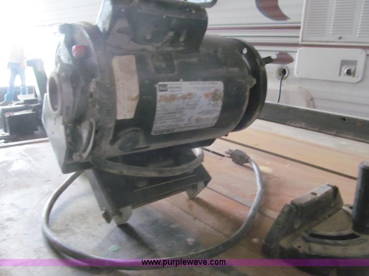 image for item G9485 Assorted tools and kerosene heaters