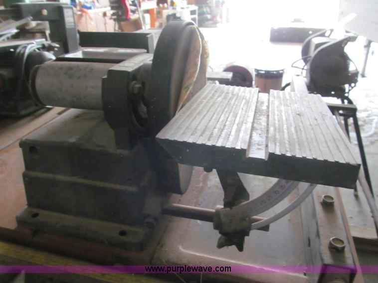 image for item G9485 Assorted tools and kerosene heaters