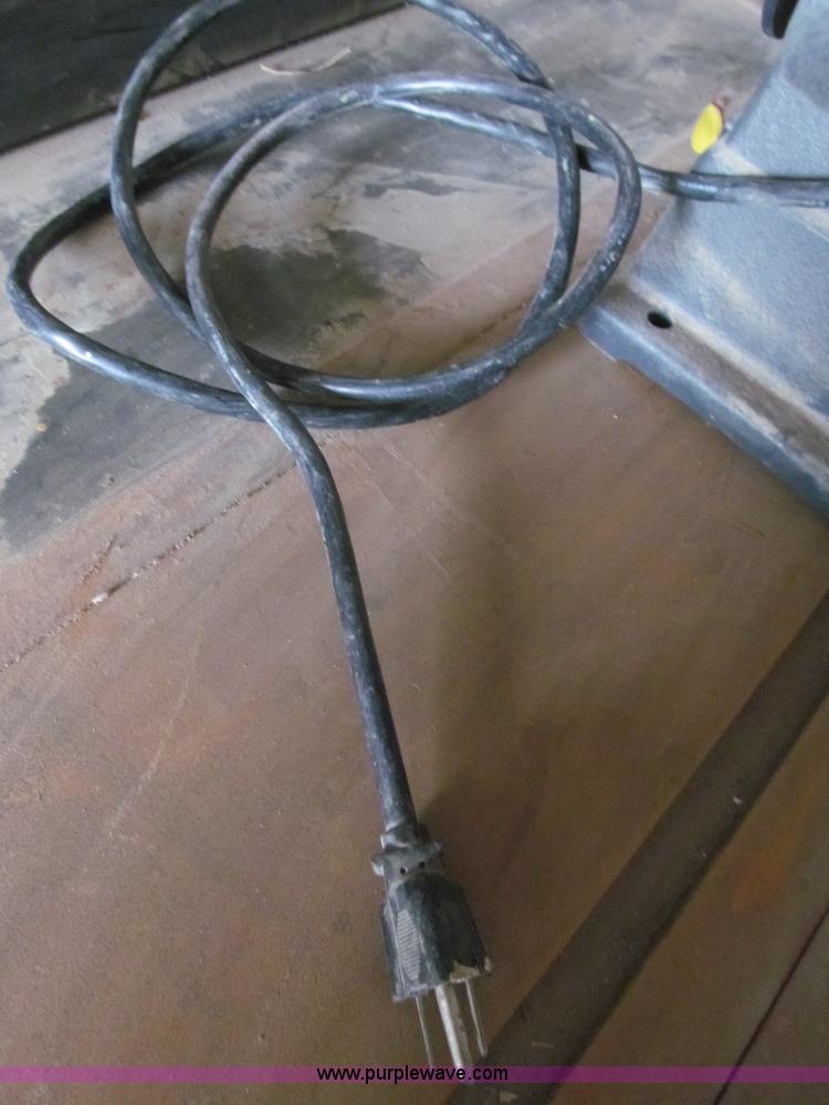 image for item G9485 Assorted tools and kerosene heaters