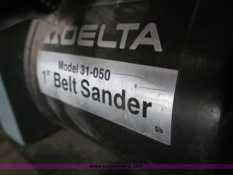 image for item G9485 Assorted tools and kerosene heaters