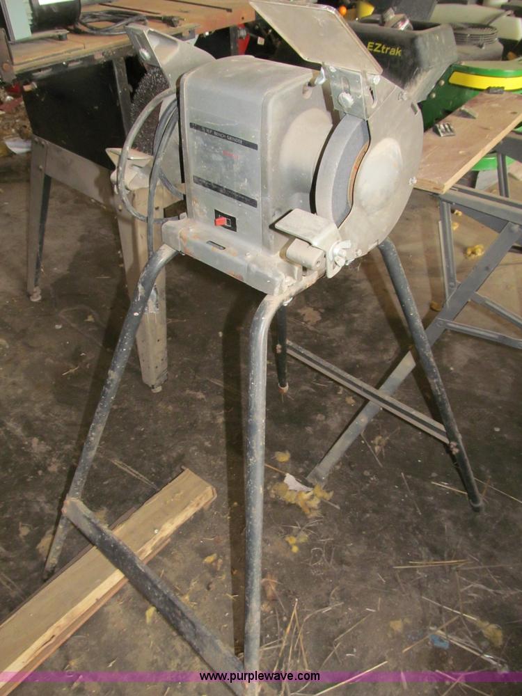 image for item G9485 Assorted tools and kerosene heaters