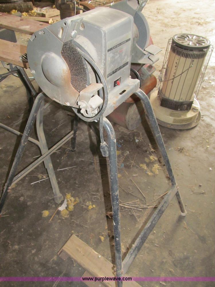 image for item G9485 Assorted tools and kerosene heaters