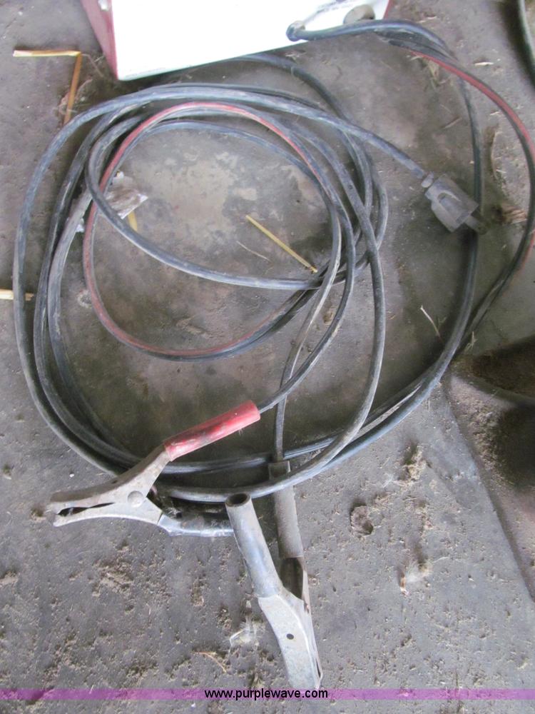 image for item G9485 Assorted tools and kerosene heaters