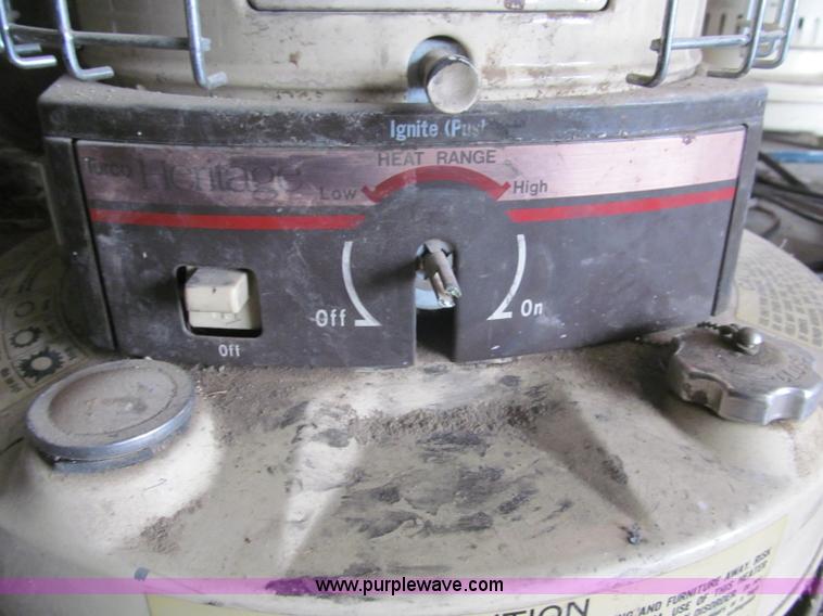 image for item G9485 Assorted tools and kerosene heaters