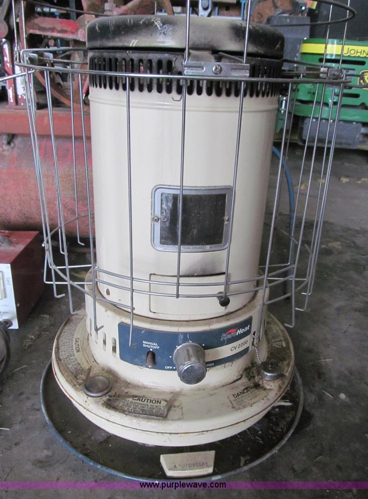 image for item G9485 Assorted tools and kerosene heaters