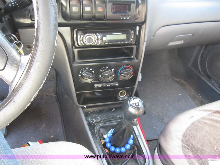 image for item J9020 2003 Kia Spectra