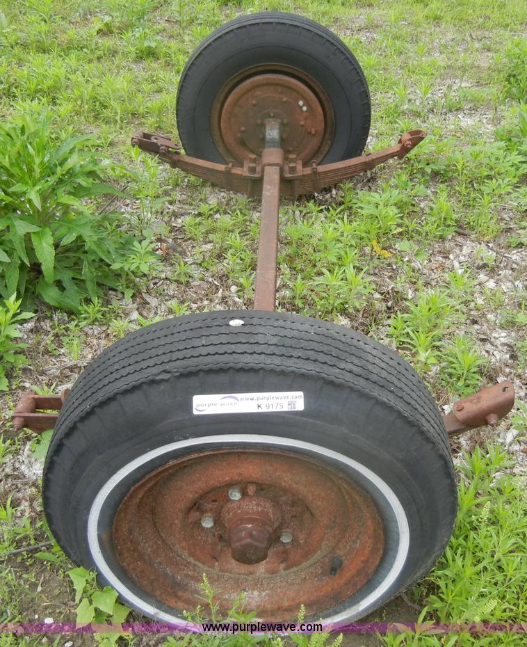 Trailer drop down axle in Manhattan, KS Item K9175 sold Purple Wave