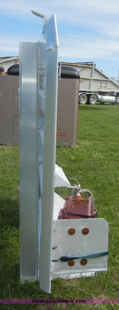 image for item K9213 Sturdy-Lite headache rack