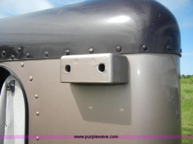 image for item K9214 2001 Peterbilt sleeper