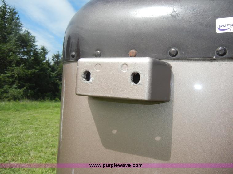 image for item K9214 2001 Peterbilt sleeper